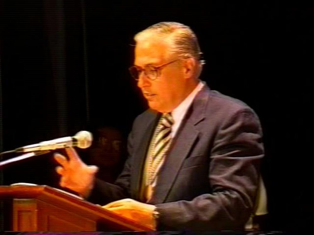 Foto - Visita da Academia Paulista de Letras em Botucatu em 2001