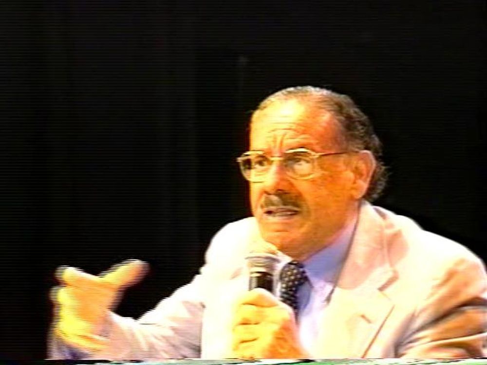 Foto - Visita da Academia Paulista de Letras em Botucatu em 2001