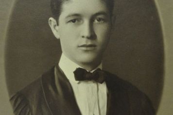 Foto - TURMA DE 1925 - FORMANDAS E FORMANDOS