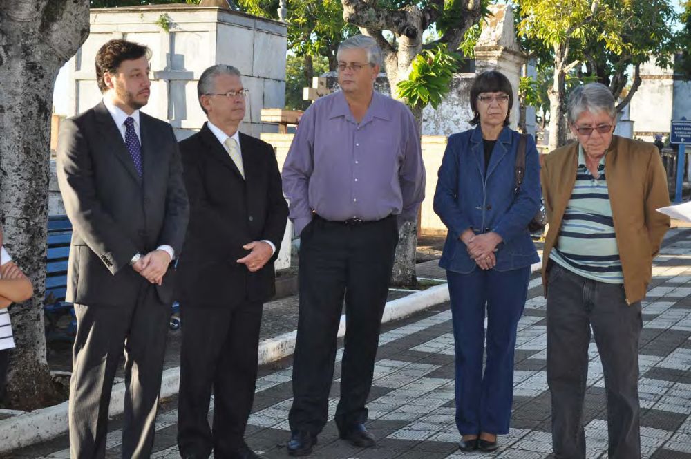 Foto - Homenagem ao Capitão José Gomes Pinheiro pelo Prefeito João Cury Neto em 14/04/2011