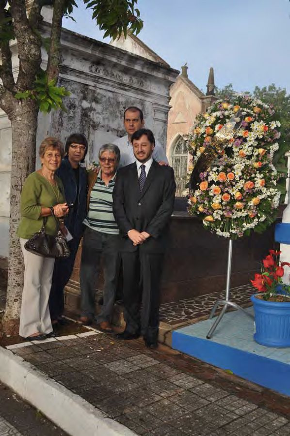 Foto - Homenagem ao Capitão José Gomes Pinheiro pelo Prefeito João Cury Neto em 14/04/2011