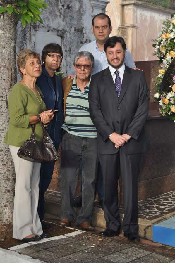 Foto - Homenagem ao Capitão José Gomes Pinheiro pelo Prefeito João Cury Neto em 14/04/2011