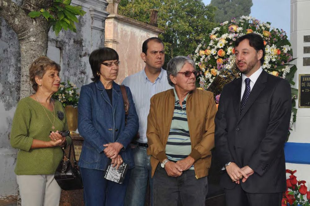 Foto - Homenagem ao Capitão José Gomes Pinheiro pelo Prefeito João Cury Neto em 14/04/2011