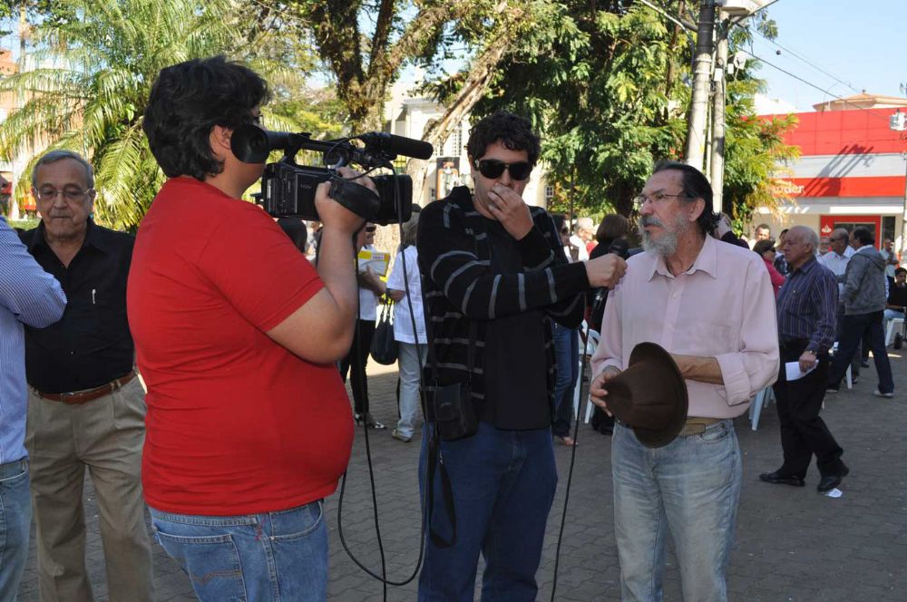 Foto - Inauguração da Estátua de Anesia Pinheiro Machado em Itapetininga em 16/07/2011